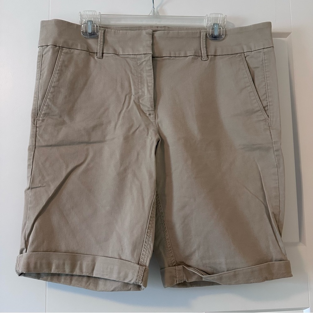 LOFT Outlet Khaki Skinny Bermuda Shorts Rolled Cuff Size 14
